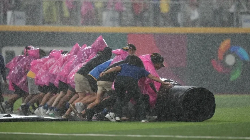 Canada Vs Puerto Rico Baseball Delayed by Rain — A Pool A Test Under the Lights