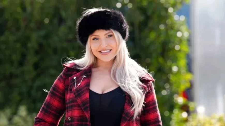 Bbc Horse Racing: James Bowen rides to first Cheltenham Festival win on Holloway Queen