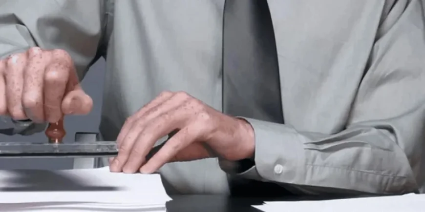 Lessons from ‘Mad Men’: Navigating an AI-Driven Future