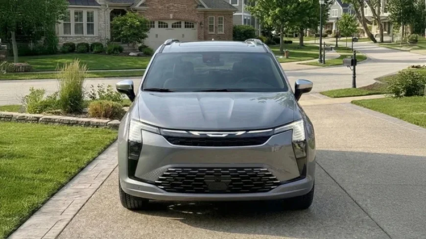 Chrysler Launches Facelifted 2027 Pacifica Minivan as Sole Offering