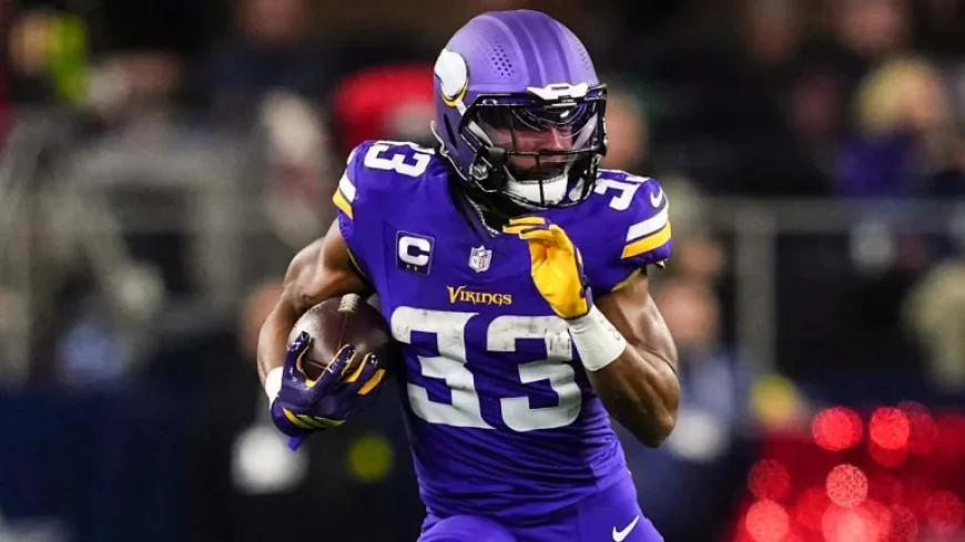 Vikings keep Aaron Jones for 2026 with a revised deal: the cap signal behind a surprise about-face