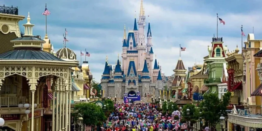 Walt Disney World Faces a 50% Booking Split in 2026 as Resort Refurbishments Add New Pressure