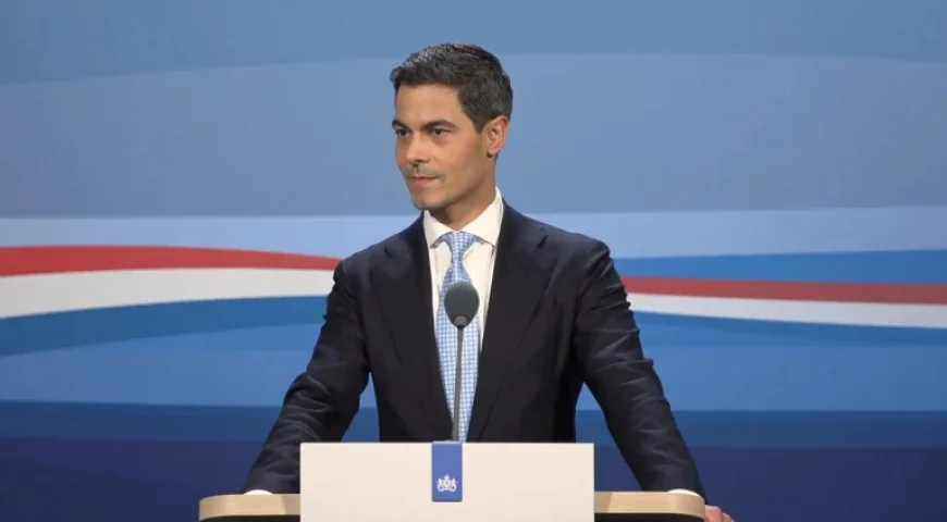 Dutch Navy Frigate Deployed to Mediterranean as PM Warns of Possible Military Losses