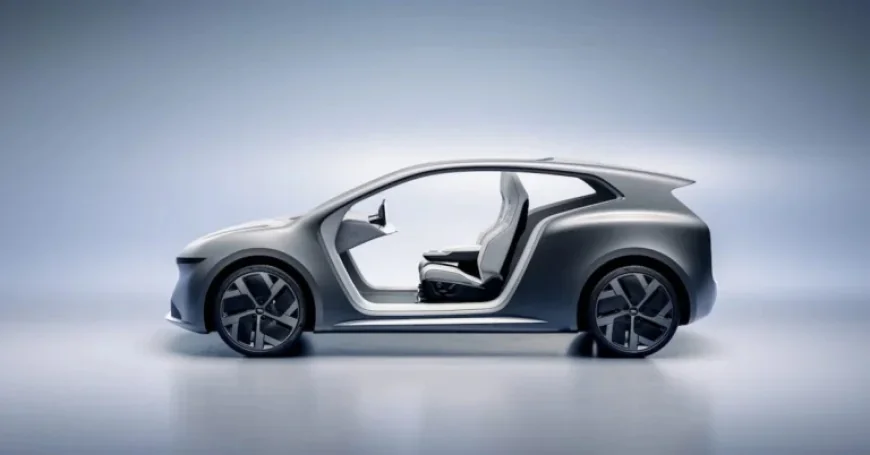 Lucid Challenges Tesla Cybercab with New Lunar Two-Seat EV Robotaxi