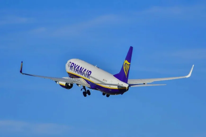 Bailiffs Board Ryanair Plane After Court Order in Austria