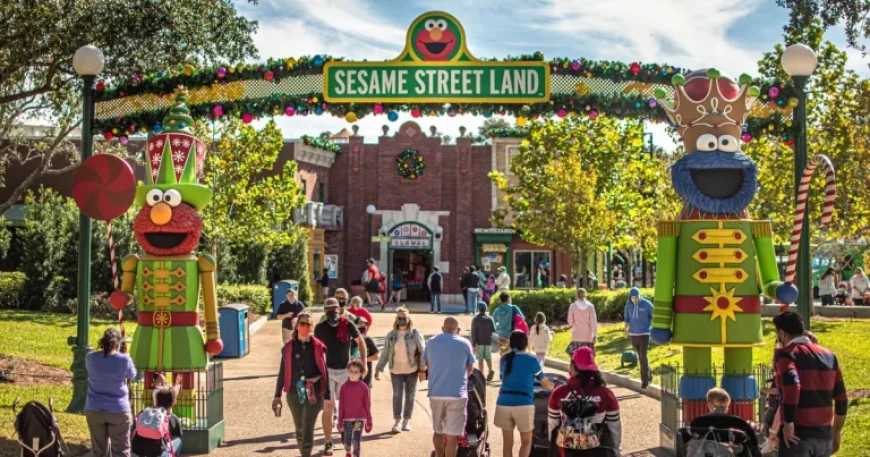 Lawsuit Targets SeaWorld for Mismanaging ‘Sesame Street’ Brand
