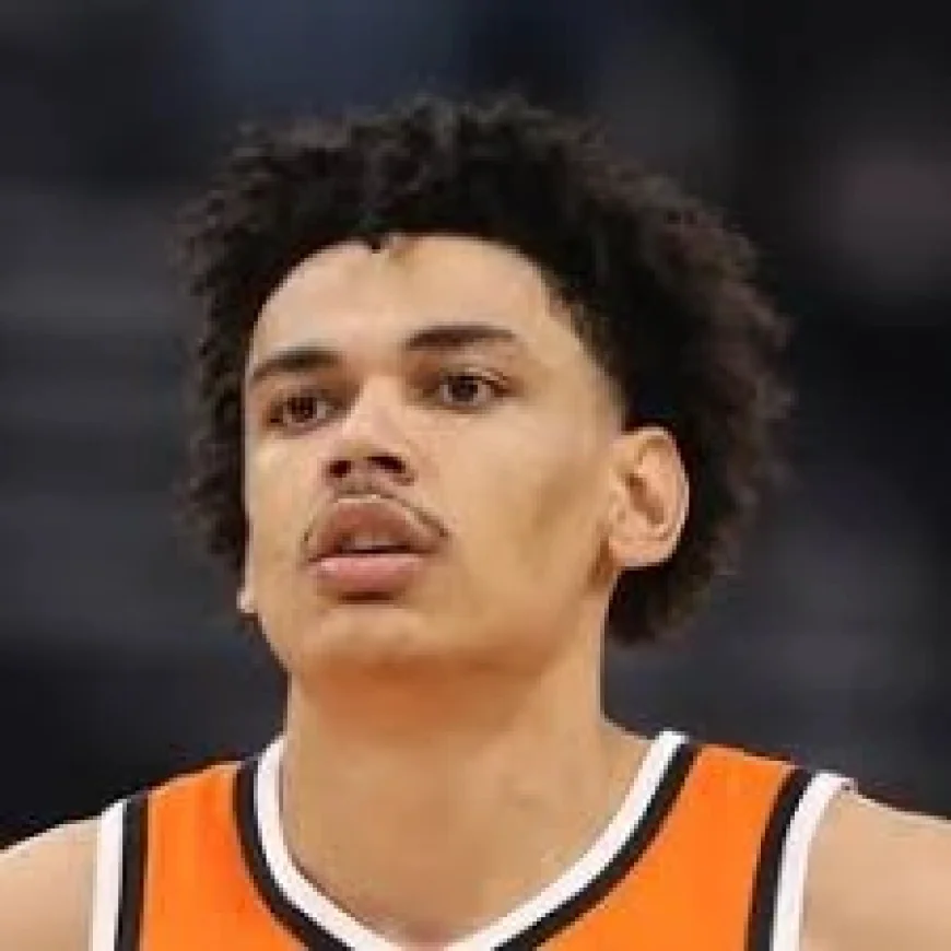 Kobe Sanders starts without Garland, and a rookie steps into the quiet pressure of Friday night