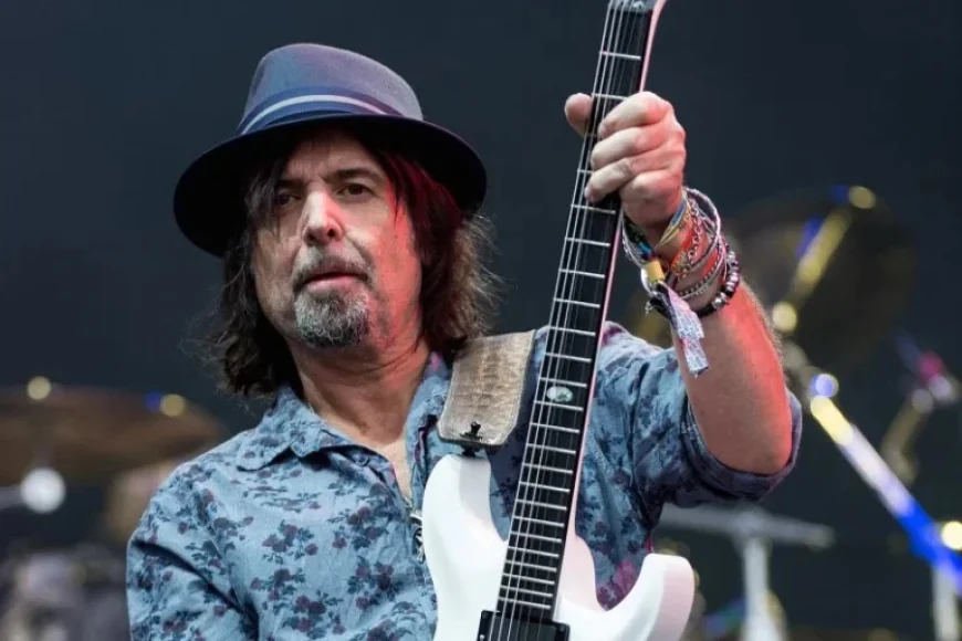 Phil Campbell, Longtime Motörhead Guitarist, Dies Aged 64