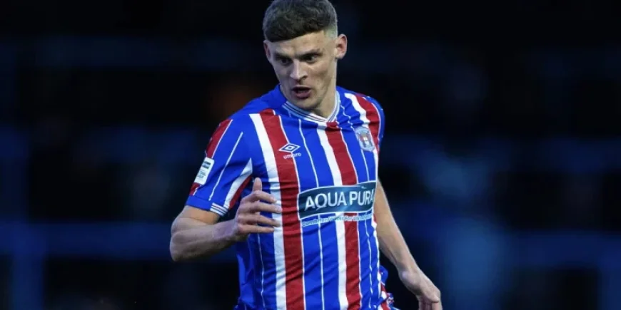 Tamworth Vs Carlisle: Bookmakers Back the Blues as Players Warn of 4G Trap