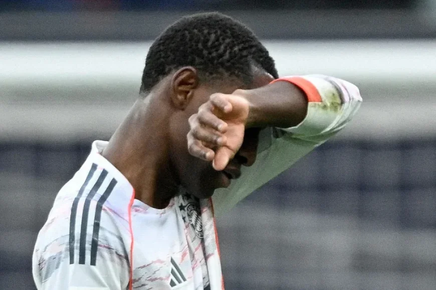 Bayern Munich left reeling: red card, early goal and halftime chaos at BayArena