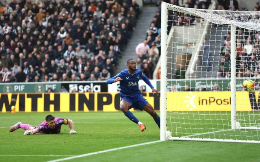 The Beto Conundrum: Three Lessons from Missed Chances and Moyes’s Striker Directive