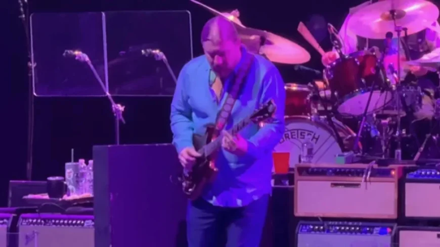 Derek Trucks Performs with Jerry Garcia’s “Tiger” Guitar After $11.5M Auction