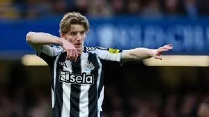 Roy Keane Among Pundits Drawn into Anthony Gordon Row — 3 Revelations from Howe and the Player