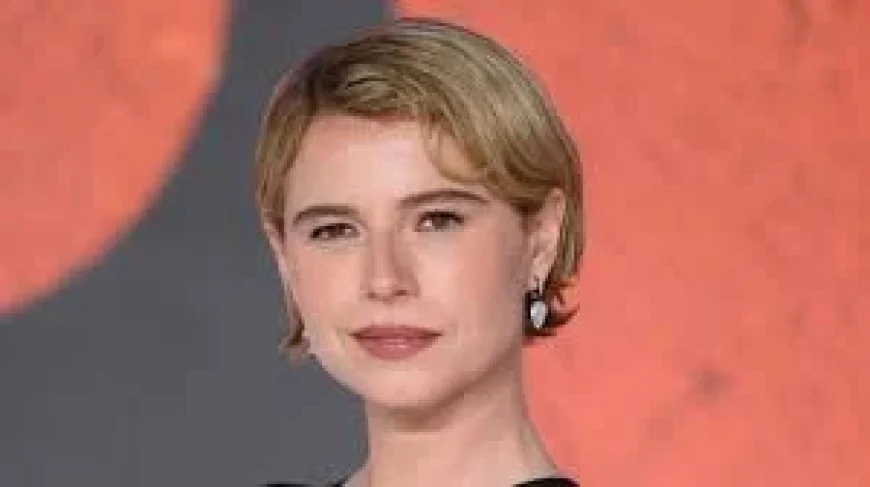 Jessie Buckley as Oscars 2026 Approaches: Irish Hopes and Hometown Tributes