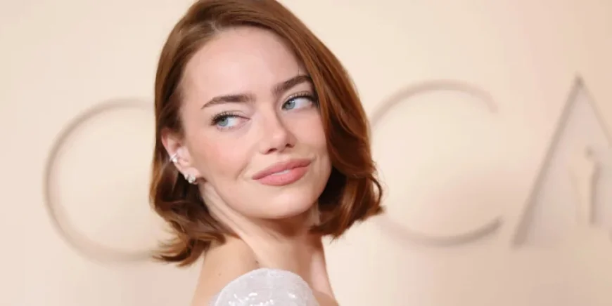 Emma Stone’s 2026 Oscars Dress Looks Like Actual Liquid — A Record-Breaking Night