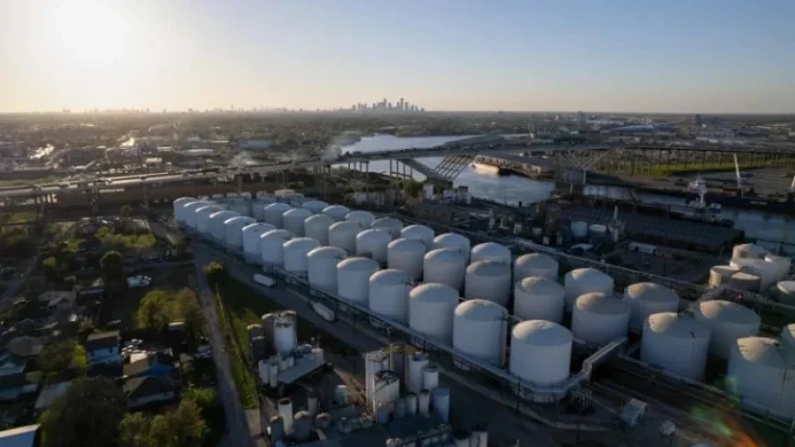 Oil Prices Surge as Iran Conflict Enters Third Week