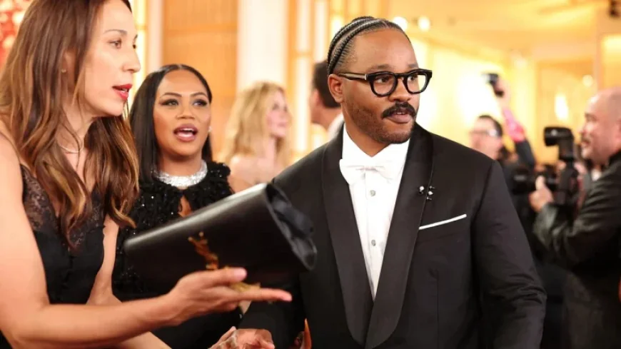 Paul Thomas Anderson Scores a Screenplay Win as Oscars Night Unfolds