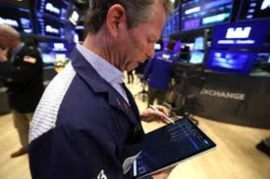 Nasdaq Composite and a Falling Barrel: Why Oil’s Drop Is Powering Wall Street’s Best Day Since the Iran War