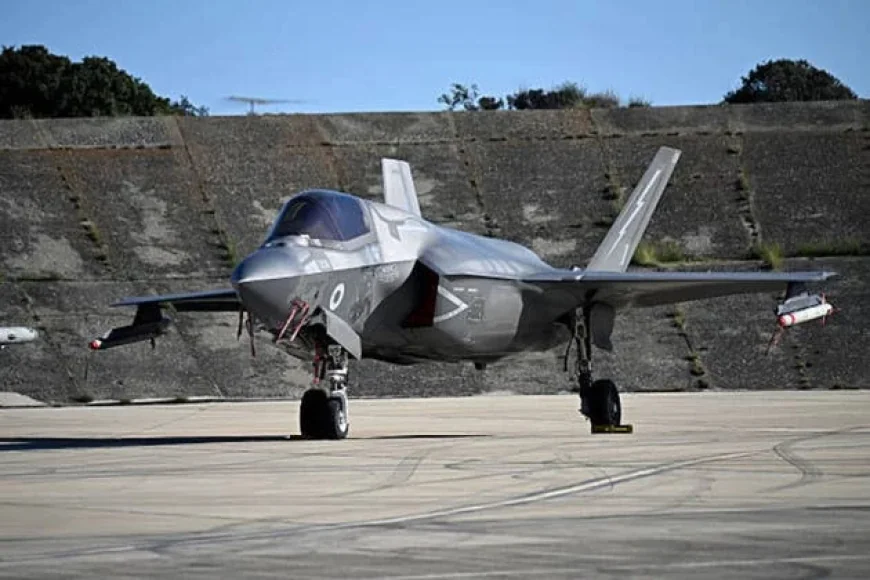 Pentagon Report Highlights Delays in F-35 Software Upgrades (LMT:NYSE)