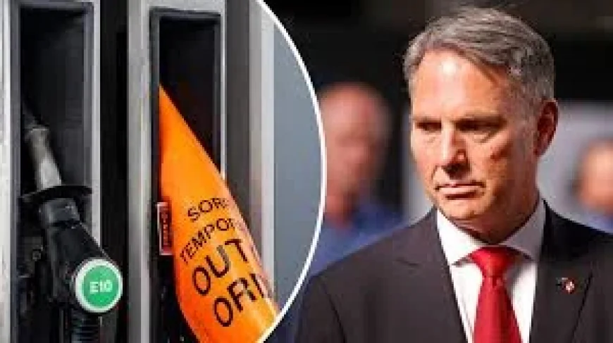 Australian Fuel Crisis: Supplies Arriving as Normal While Panic Buying Pushes Rationing onto the Table