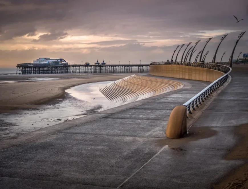 Chester Zoo Leads 80+ Attractions Warning: Weather Apps ‘Costing Attractions £137k a Day’ — Can Icon Tweaks Save Weekend Trade?