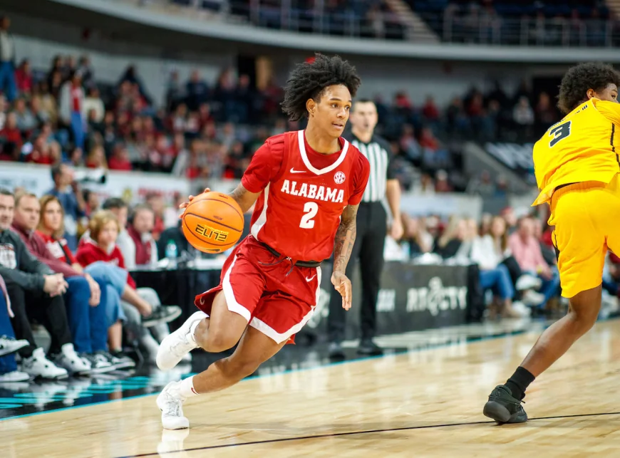 Alabama Basketball: Nate Oats Suspends Aden Holloway Over Drug Charges