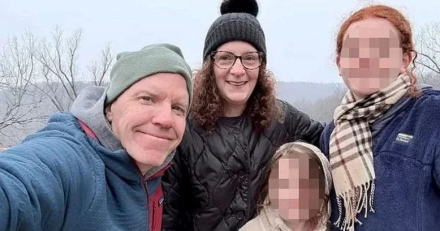 St Patricks Day Parades as Midtown Rooftop Fire Sends Smoke Over Route