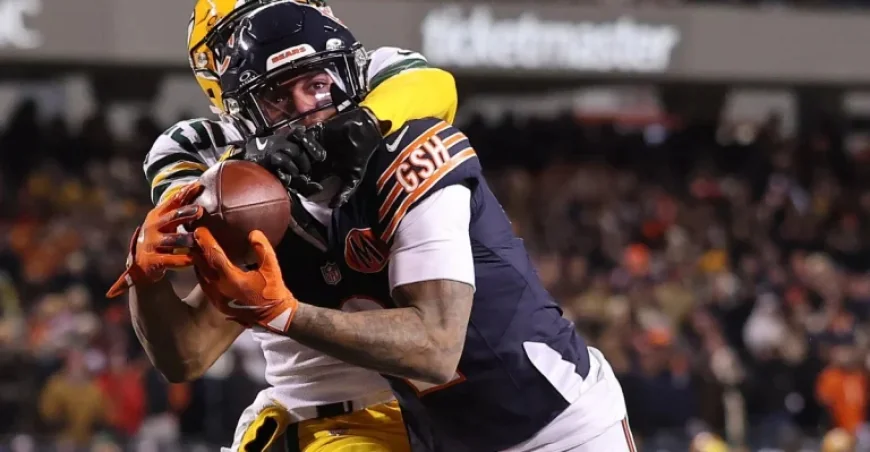 Buffalo Bills Restructure DJ Moore’s Contract, Reduce 2026 Cap Hit