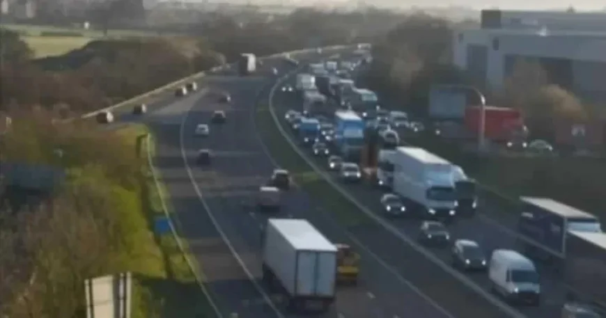 M5 Closed: Long delays after HGV fire shut southbound stretch between J13 and J14
