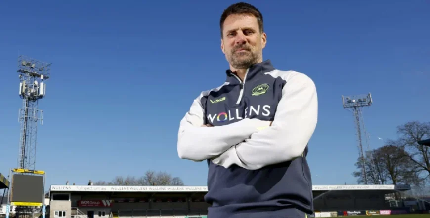 Neil Warnock: Replaced After Two Weeks as Torquay Turns to Jimmy Ball in Rapid Change