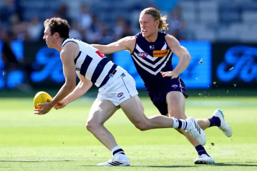 Hayden Young Injury forces Dockers to reshuffle as debut looms for Scerri