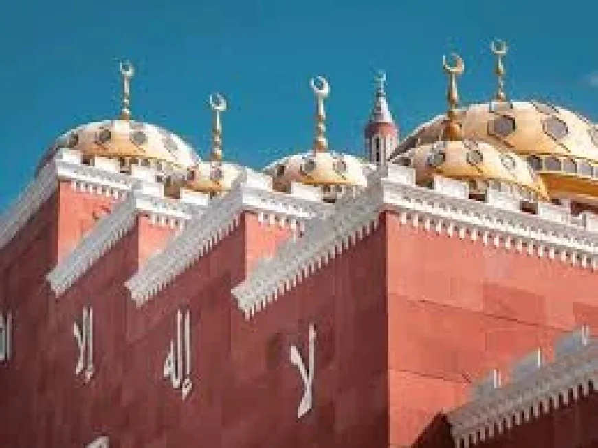 Eid Mubarak as India Moves Toward a March 21 Celebration: Moon Sighting, Mosque Rules and Market Signals