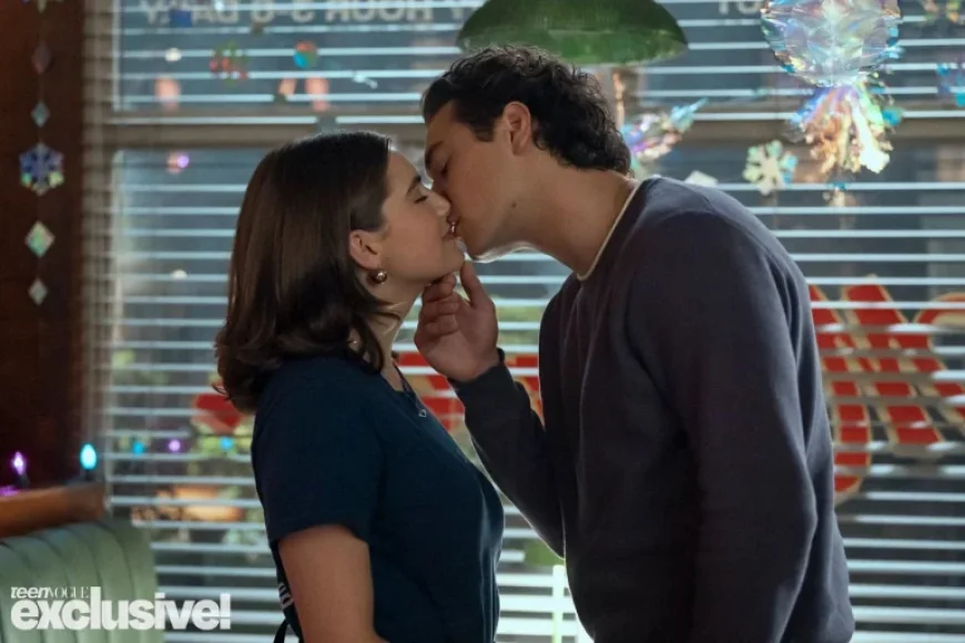 ‘Off Campus’ Exclusive: New Hockey Series Will Be an Unabashed ‘College-Age Romance’