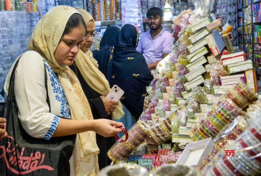 Eid Namaz: Prayer Grounds Ready in Patna as Markets and Vermicelli Sales Buzz Across Cities