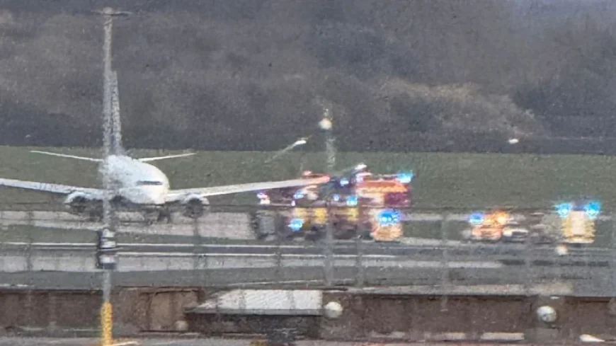 Manchester News: Firefighters Rush to Ryanair Plane — What We Know and What It Reveals