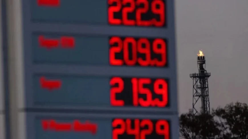 Goldman Sachs Predicts Oil Prices to Remain in Triple Digits for Years