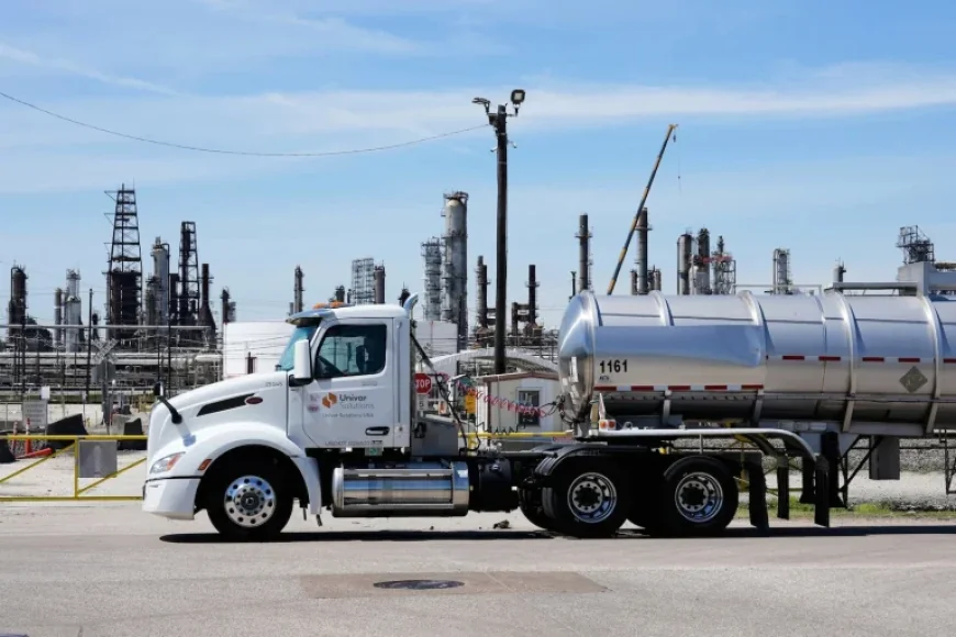 Small Businesses Struggle with Tariffs, Anticipate Rising Oil Prices