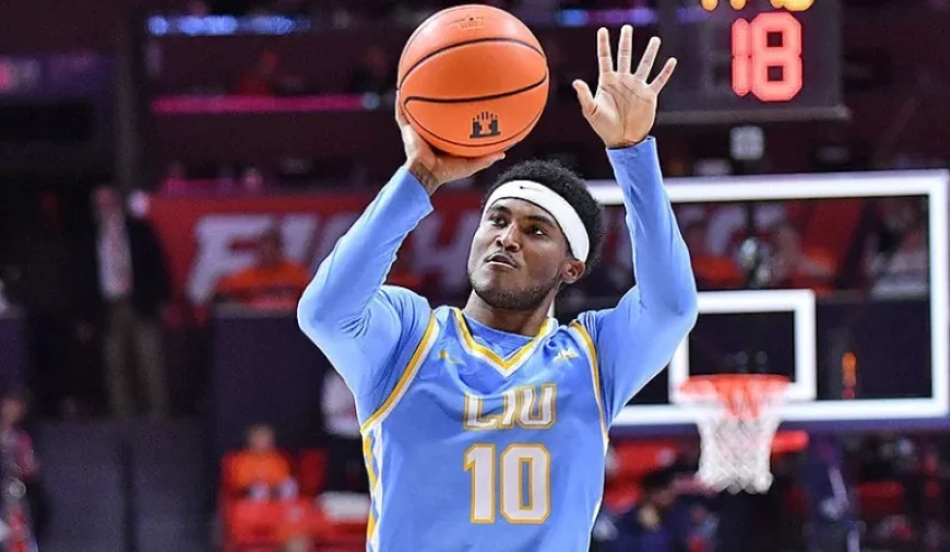 March Madness: Long Island vs Arizona Predictions, Picks & Odds for Friday