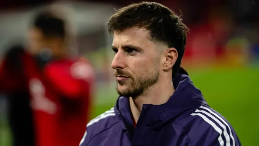 Mason Mount: Why Carrick Is Tempering His Return as Fernandes Chases an Assist Record