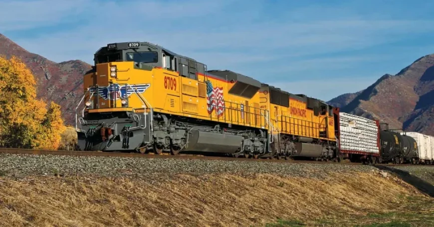 Union Pacific Unveils Locomotives No. 4547 and No. 1776 for America’s 250th