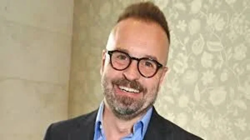 Alfie Boe swaps arias for indie nostalgia: shock rock turn and a tribute to Mani