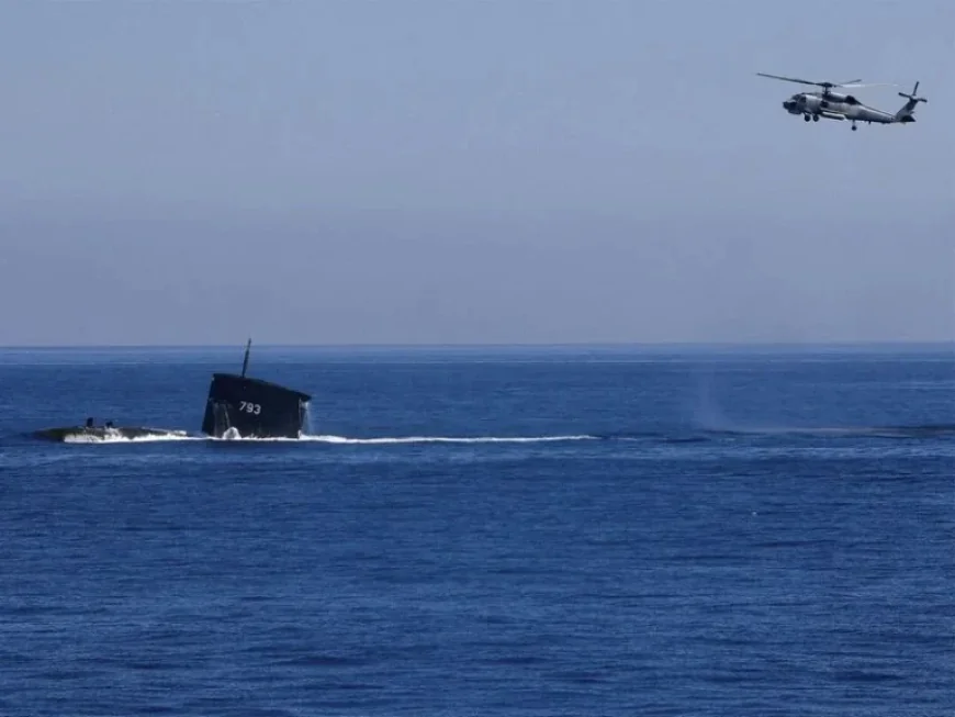 Hms Anson Poised Near Strait of Hormuz: 5 Strategic Questions After a Submarine Arrival