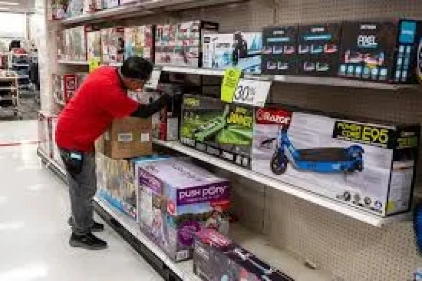 Target Dress Code as summer approaches: tighter rules meet a loyalty push