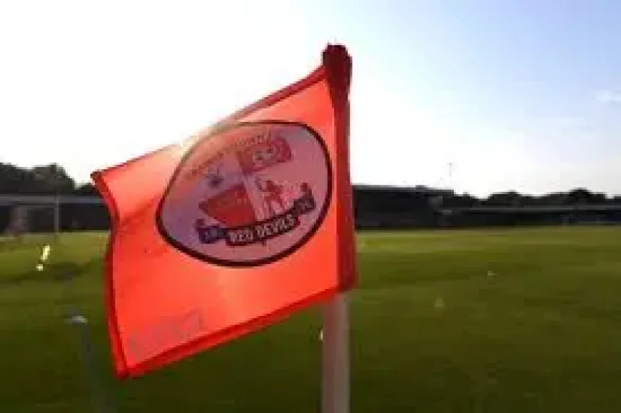 Colin Kazim Richards: Scott Lindsey — Crawley Town part company with manager after 10-game winless run