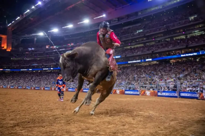 Carrie Underwood Joins Cody Johnson as Rodeo Houston Concert Attendance Record Falls