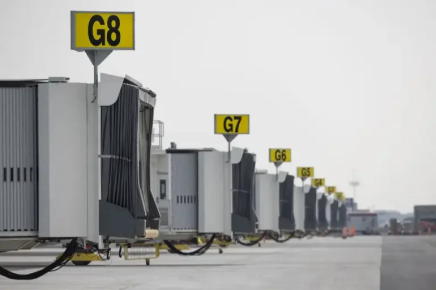 Aeroport Metropolitain Montreal: Takeoff June 15 at Saint-Hubert