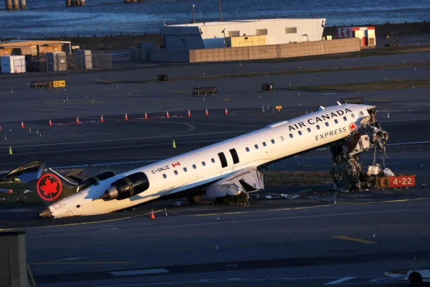 LaGuardia Cockpit Recording Unveils Last Moments Before Crash