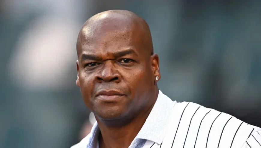Frank Thomas Sues White Sox, Nike, Fanatics Over Jersey Sales Dispute