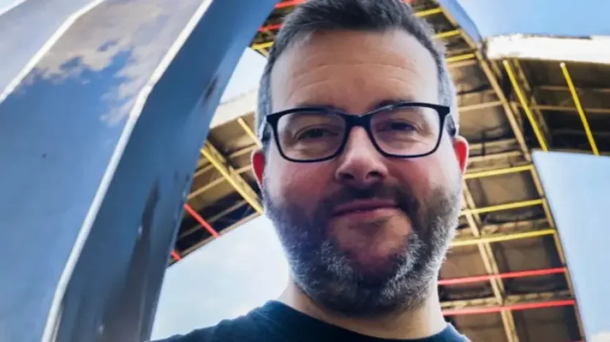 Radio 2 Live: Vernon Kay Announces Sudden Death of Colleague Ian Deeley, 45 — Inside the On-Air Tribute