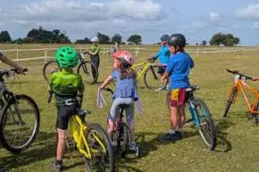 Tavistock youth club sends five riders to national MTB series — a local story with national stakes